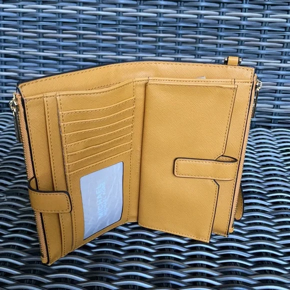 Michael Kors Jet Set Travel Marigold Double Zip Wristlet Leather